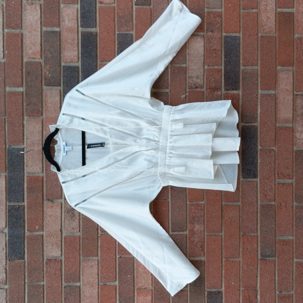 Express Top Size Small - Picture 11 of 16